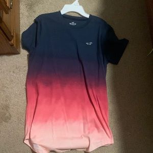Hollister curved hem tee small